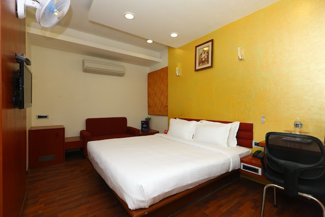 OYO フラッグシップ 479 ロイヤペッタ