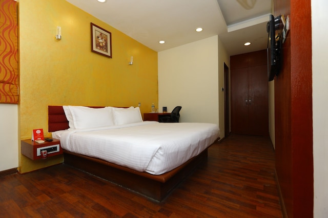 OYO フラッグシップ 479 ロイヤペッタ