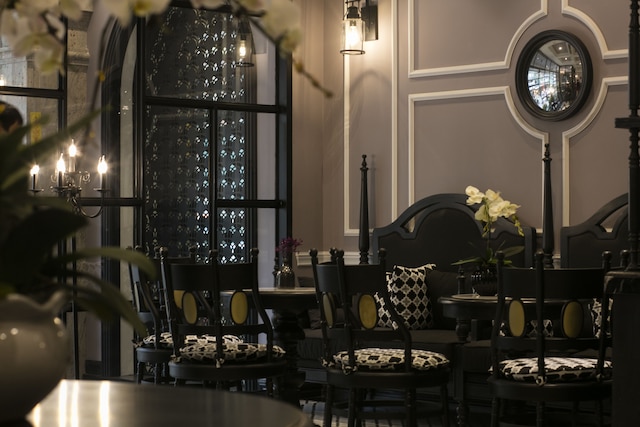 JM マーベル ホテル & スパ