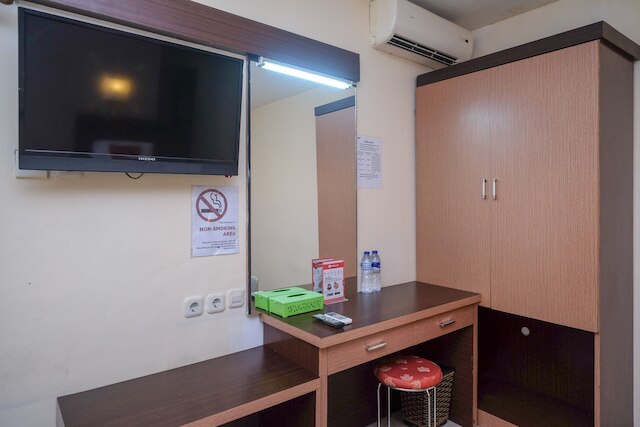 レッドドアーズ プラス @ グランド ポピュラー ホテル