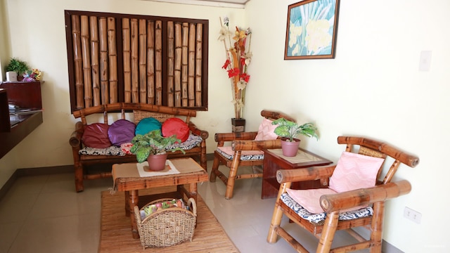 マビニ ペンション