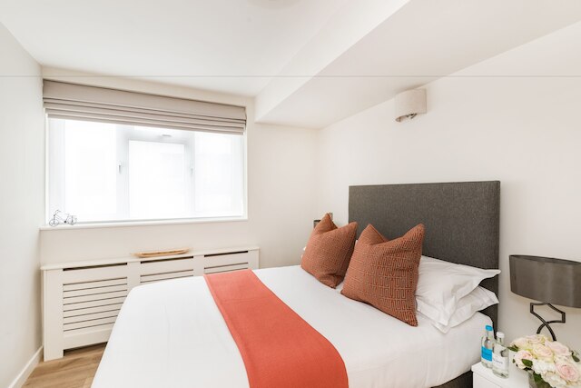 バッキンガム & ロイズ