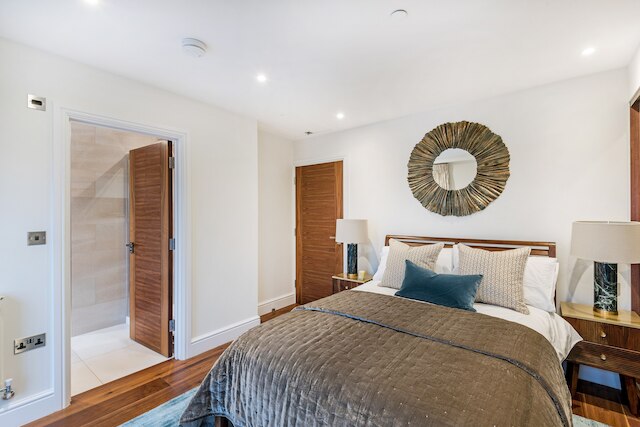 バッキンガム & ロイズ