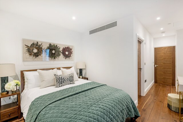 バッキンガム & ロイズ