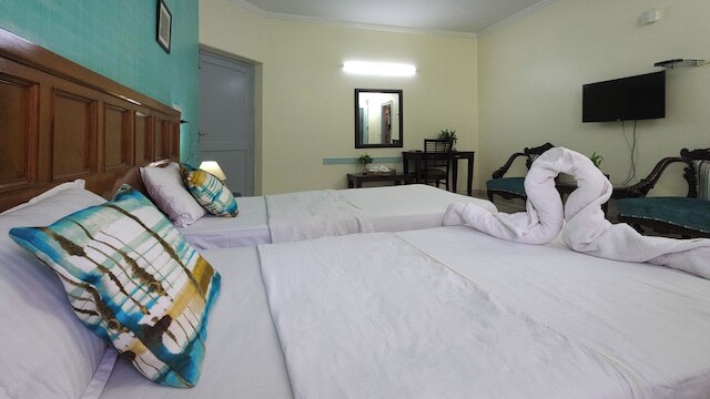 プラカシュ クティール B&B