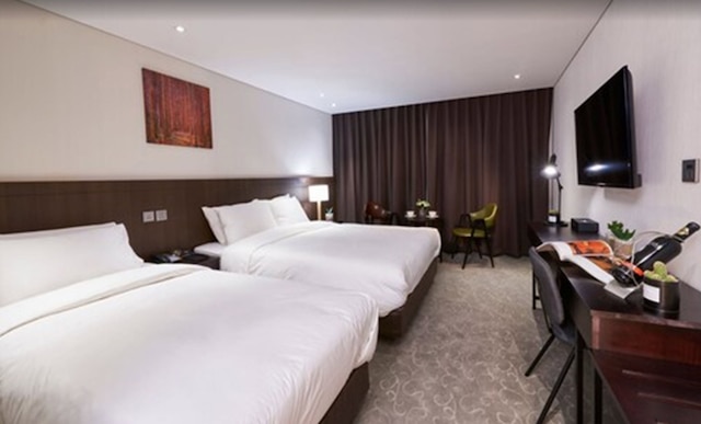 ホテル M フェリス