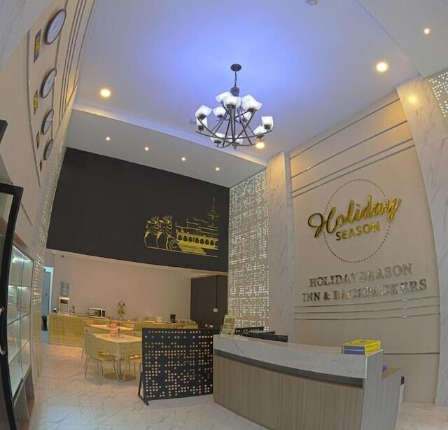 ホリデイ シーズン モーテル