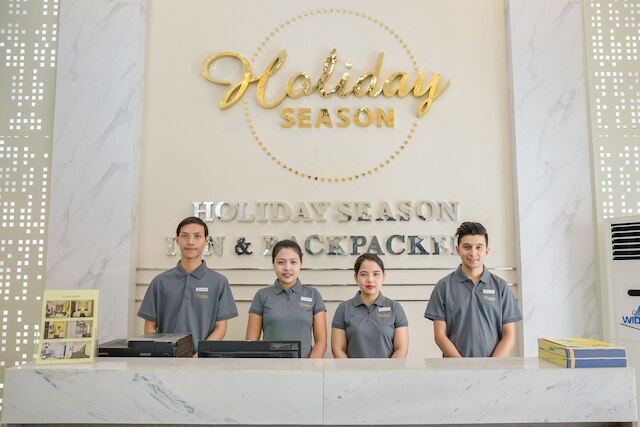 ホリデイ シーズン モーテル