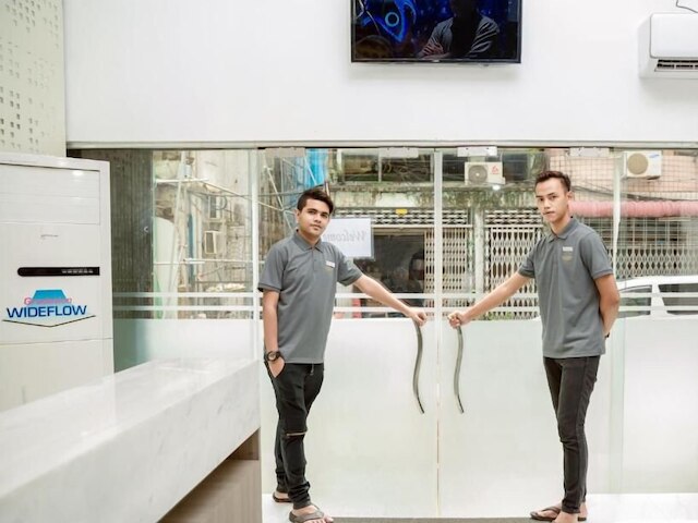 ホリデイ シーズン モーテル