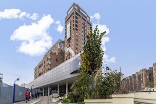 ポイント ウェスト アパートメンツ グロスター ロード