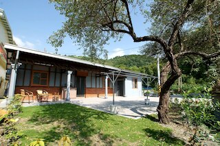 班鳩 127 (班鳩 127 民宿)