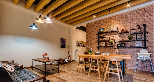 ブラック ハウス