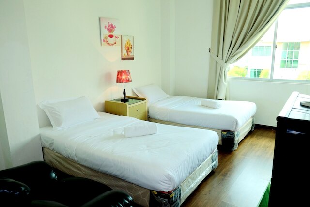 ナトル ホームステイ - クチン ホーム ペントハウス エアポート ロード