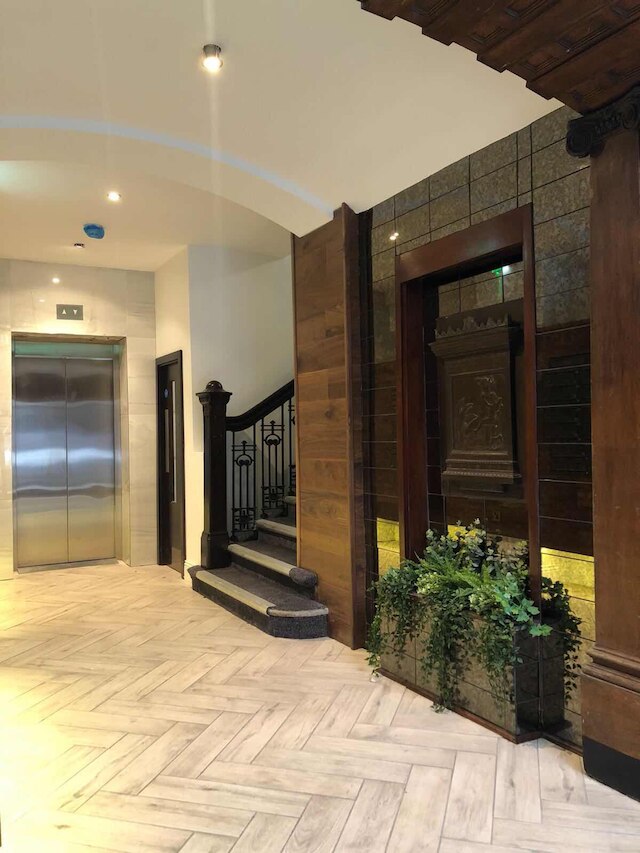 テーロン アパートメンツ