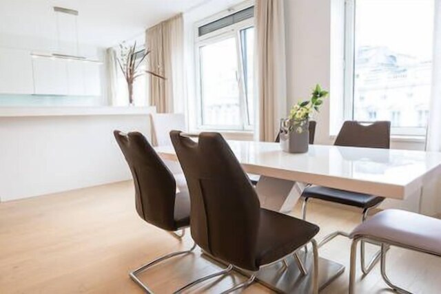 パークリング アパートメンツ