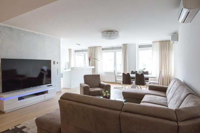 パークリング アパートメンツ