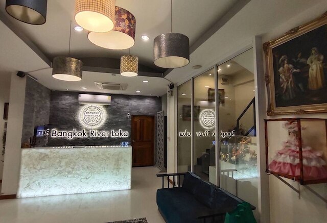 バンコク リバー ロカ ホテル