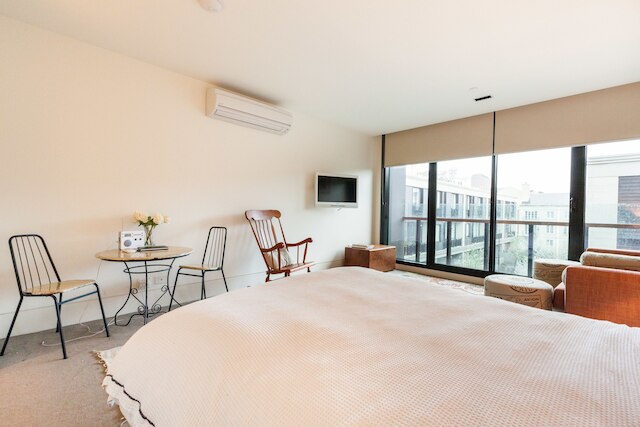 セレステ 1 ベッドルーム イースト メルボルン アパートメント