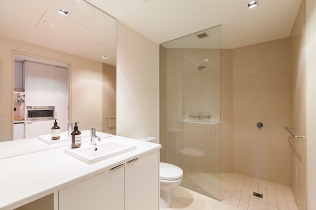 セレステ 1 ベッドルーム イースト メルボルン アパートメント