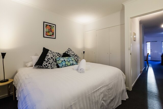 ダウン 2 ベッドルーム カールトン アパートメント