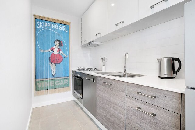 ディーナ 2 ベッドルーム カールトン アパートメント