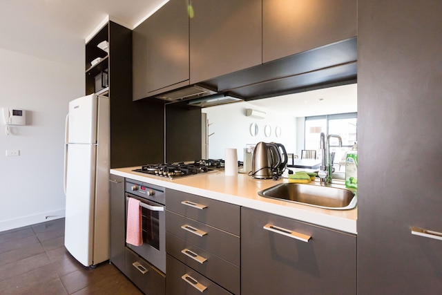 エリカ 2 ベッドルーム サウス ヤラ アパートメント