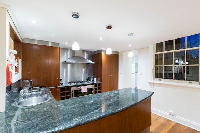 ヘレナ 2 ベッドルーム フィッツロイ ハウス