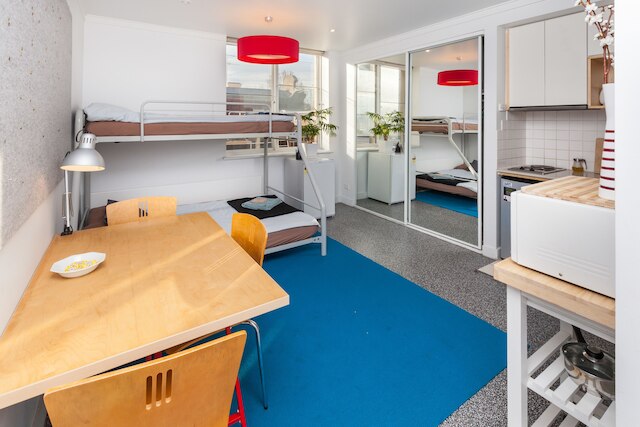 ヘンリエッタ カールトン スタジオ アパートメント