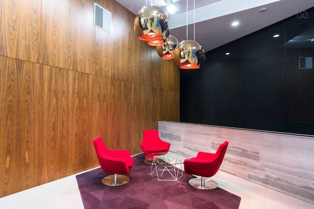 コンフィ レイクサイド ホーム バイ スカイドーム