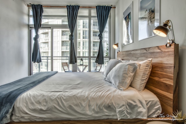 ニュー モダン - DT キング W スペーシャス 3 ベッドルーム