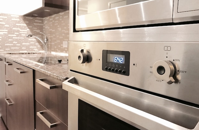 モダン スカイスクレーパー スタジオ バイ CN タワー