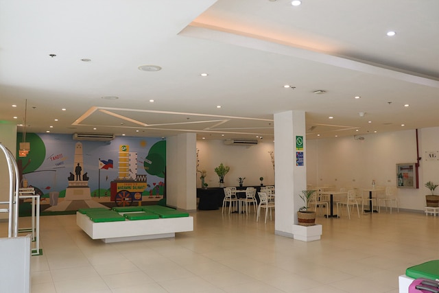 ゴー ホテルズ エルミタ