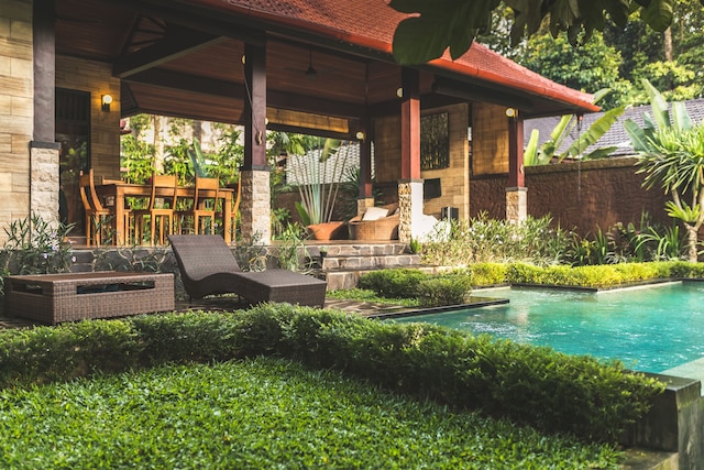 ラグジュアリー ア プリオリ ウブド