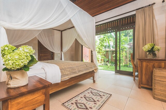 ラグジュアリー ア プリオリ ウブド