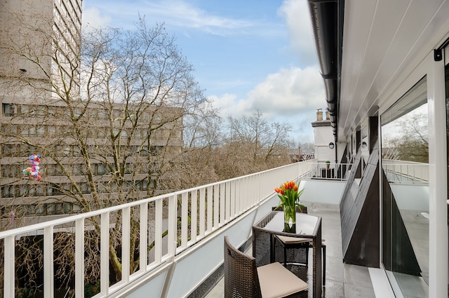 ラック サービスド アパートメンツ