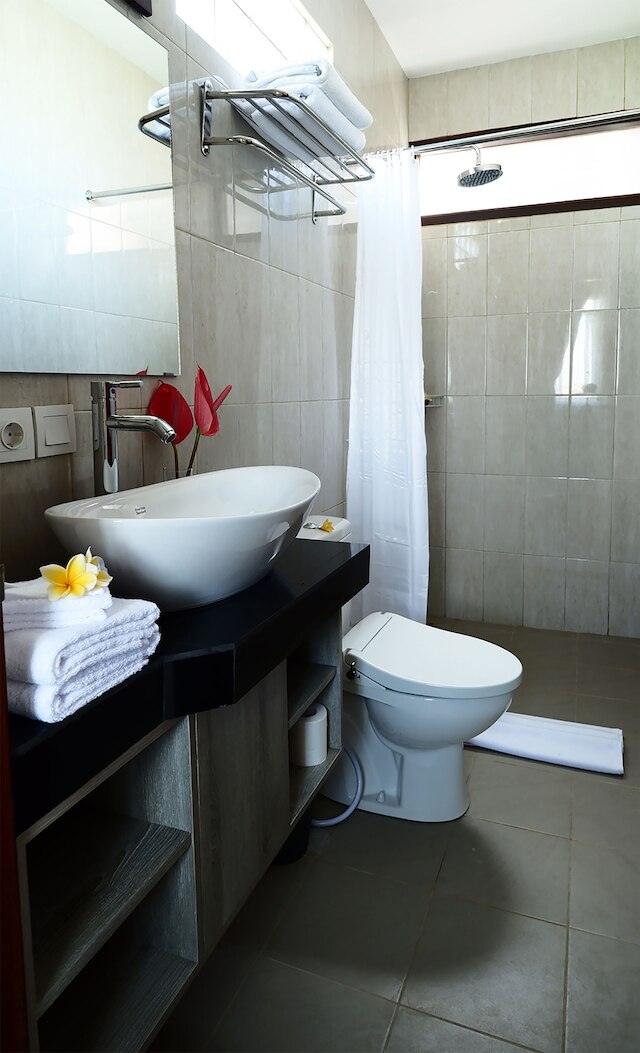 ザ ペイビング ヴィラ