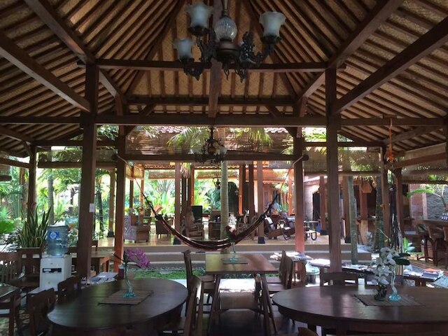 ベッドホット ホームステイ