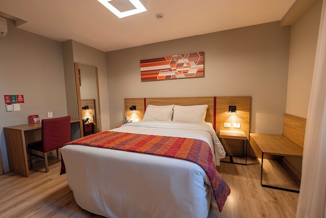 ホテル ラゲット スティーロ イジエノーポリス