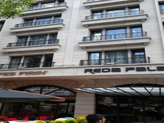 レダ パラス カラフィル