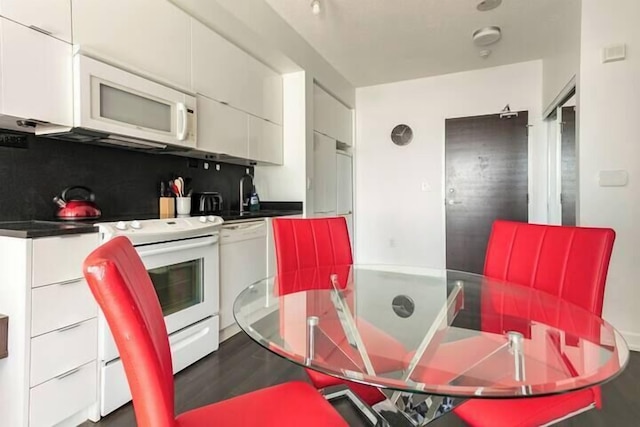 ダウンタウン トロント ラグジュアリー スイーツ