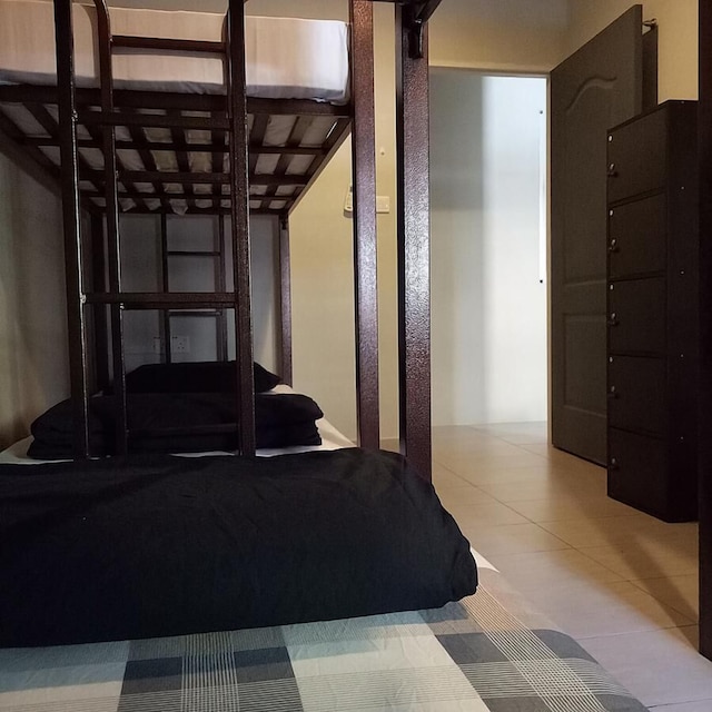 フッド - ホステル