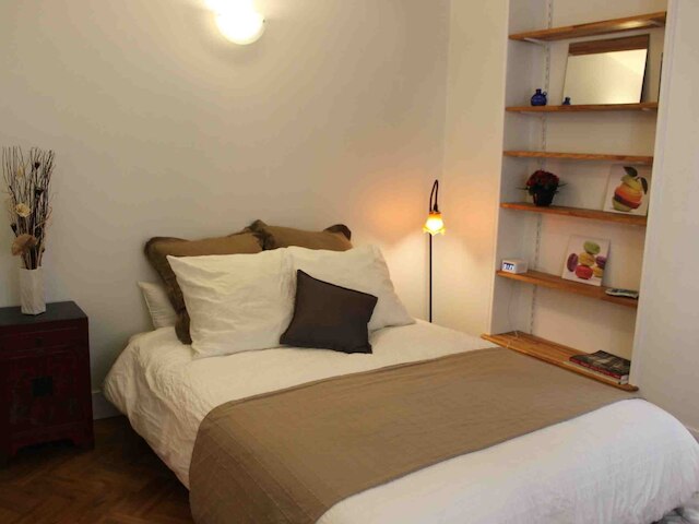 モンマルトル アパートメンツ - モネ