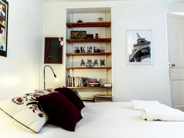 モンマルトル アパートメンツ - モネ