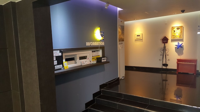 クァンガン ビーチ ブルー ムーン モーテル