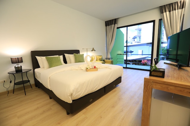 ザ ホワイト エレファント ホーム