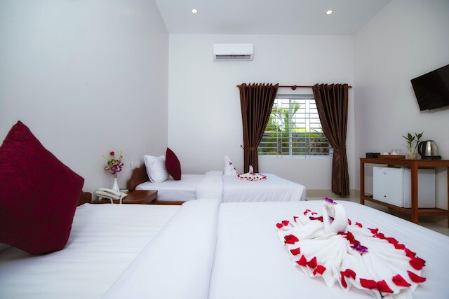 リリー ホリデイ ホテル