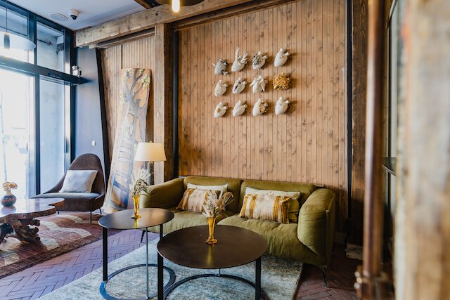 ホテル ファン デ フェイサル