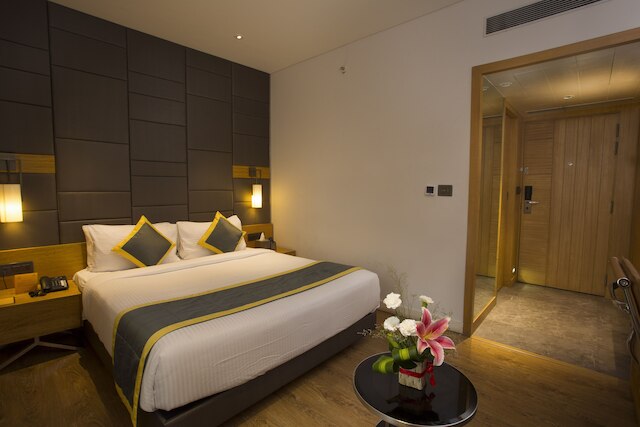 ファウンテン ツリー バイ TGI