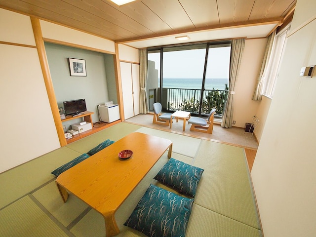 国民宿舎千畳苑