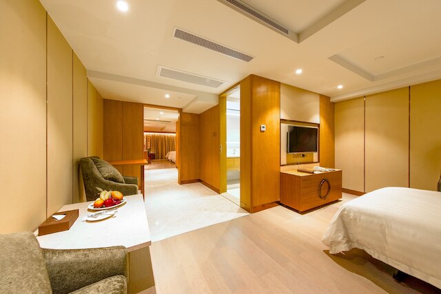 ロイヤル ドラゴン ホテル